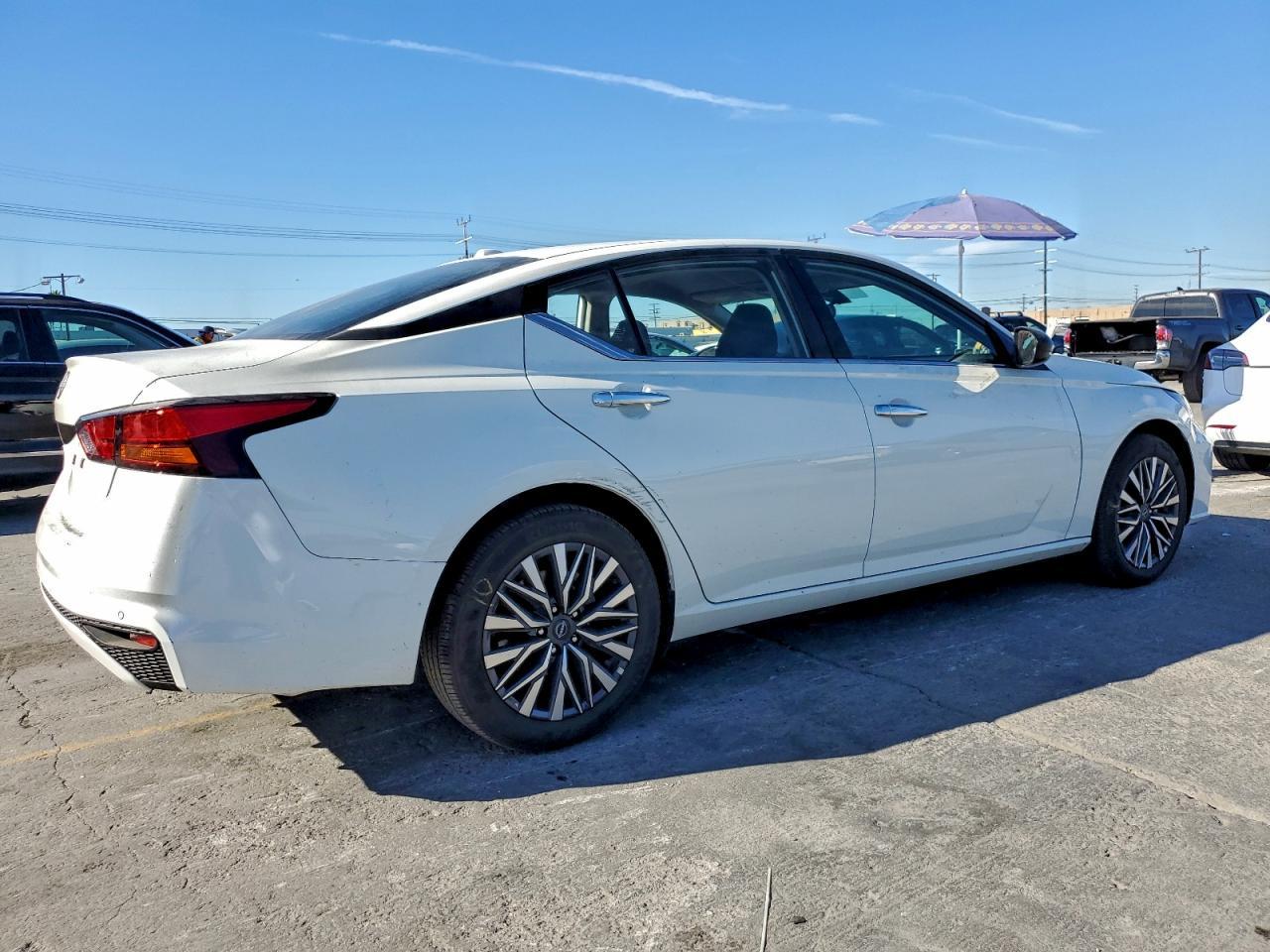2025 NISSAN ALTIMA