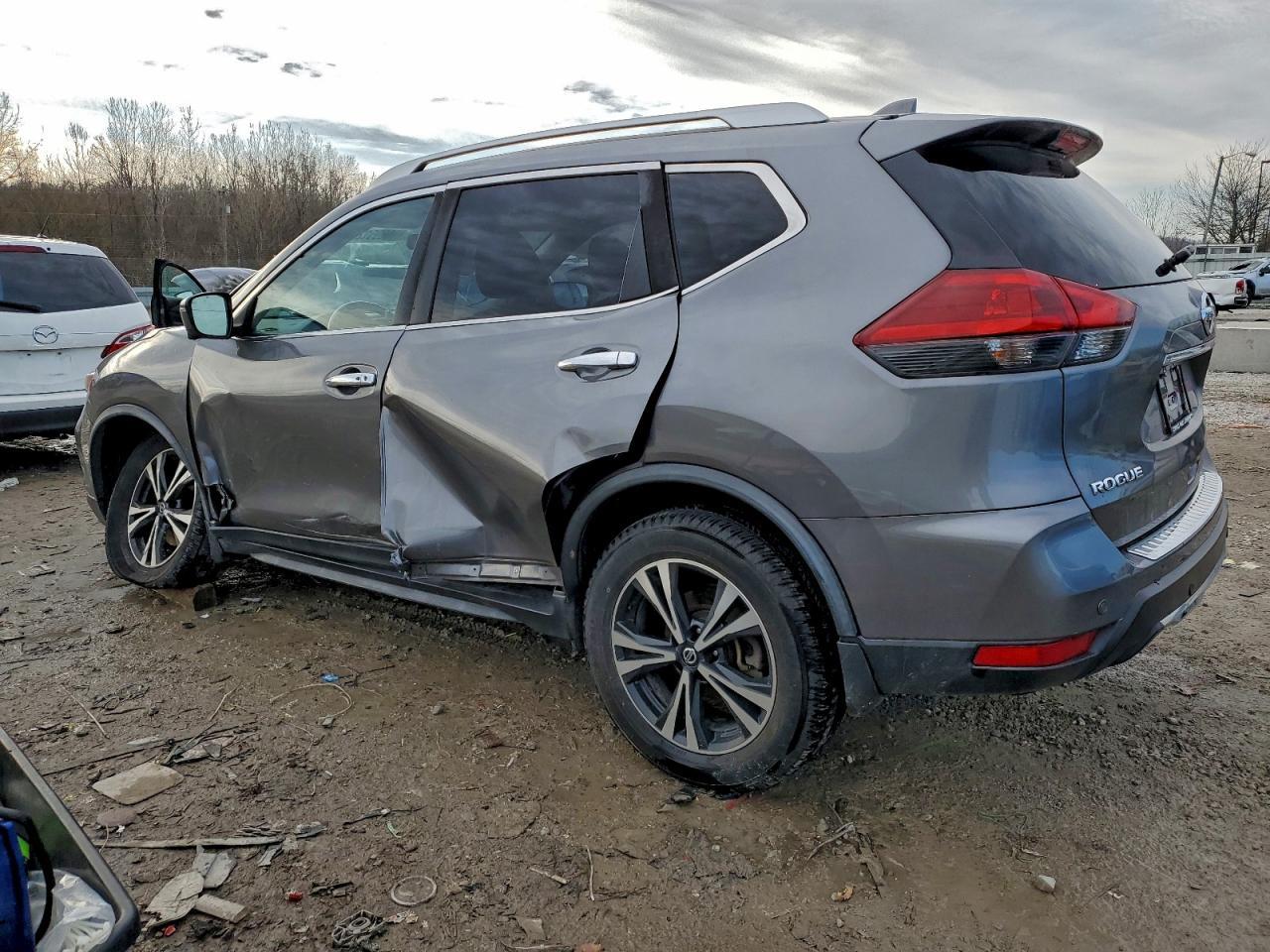 2019 NISSAN ROGUE