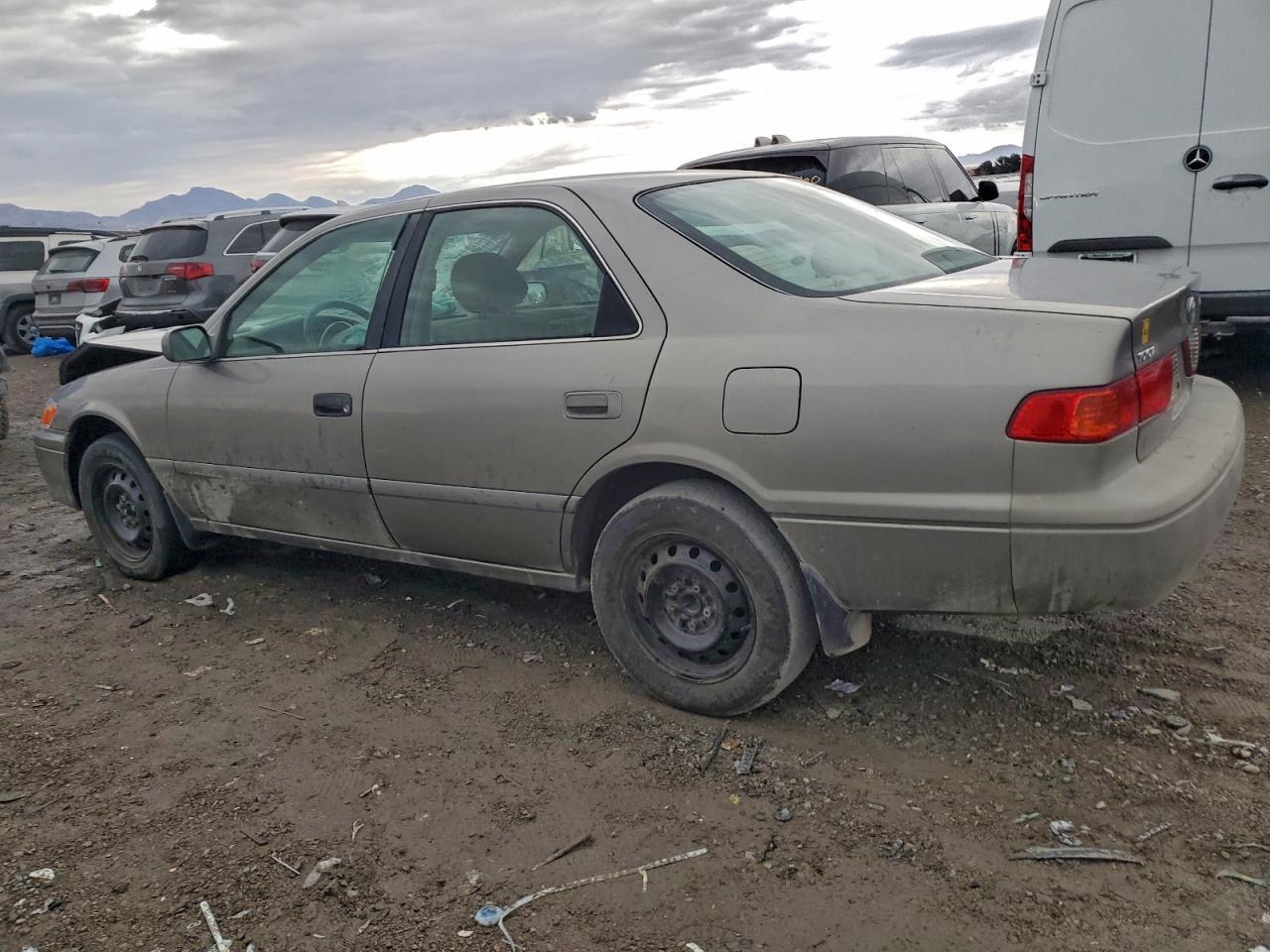 2001 TOYOTA CAMRY