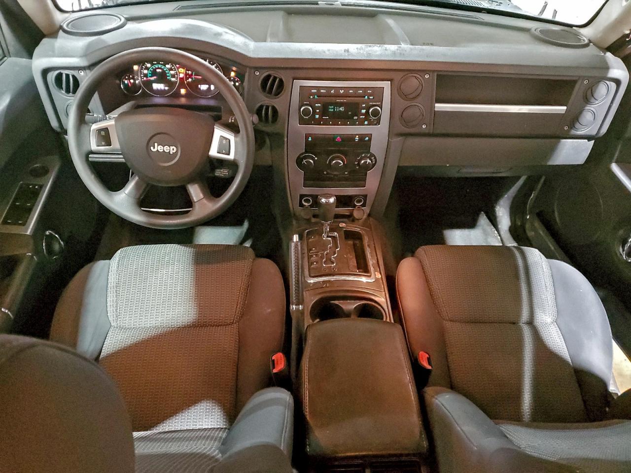 2009 JEEP Commander