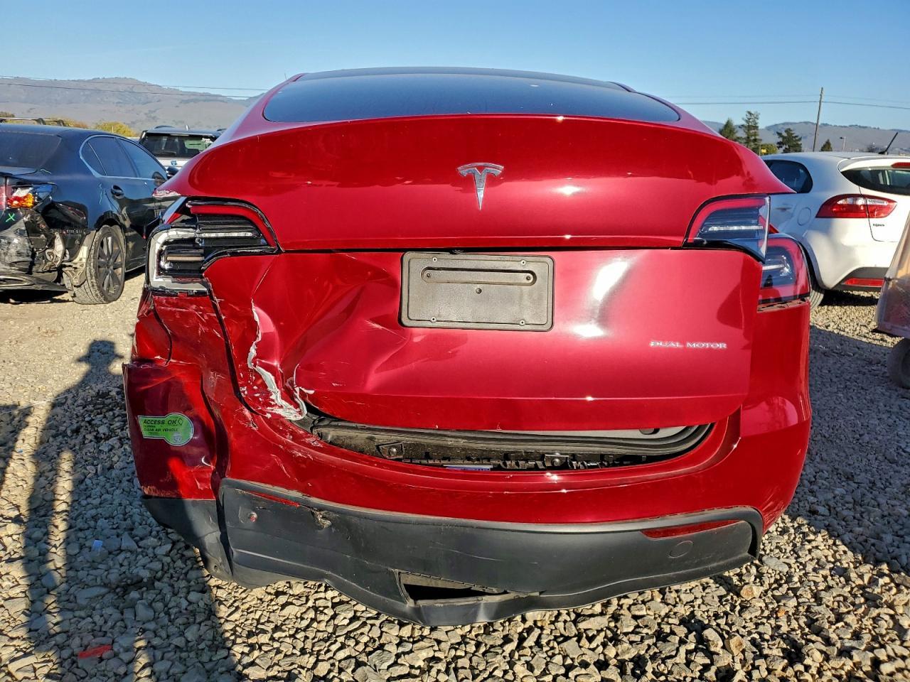 2023 TESLA MODEL Y