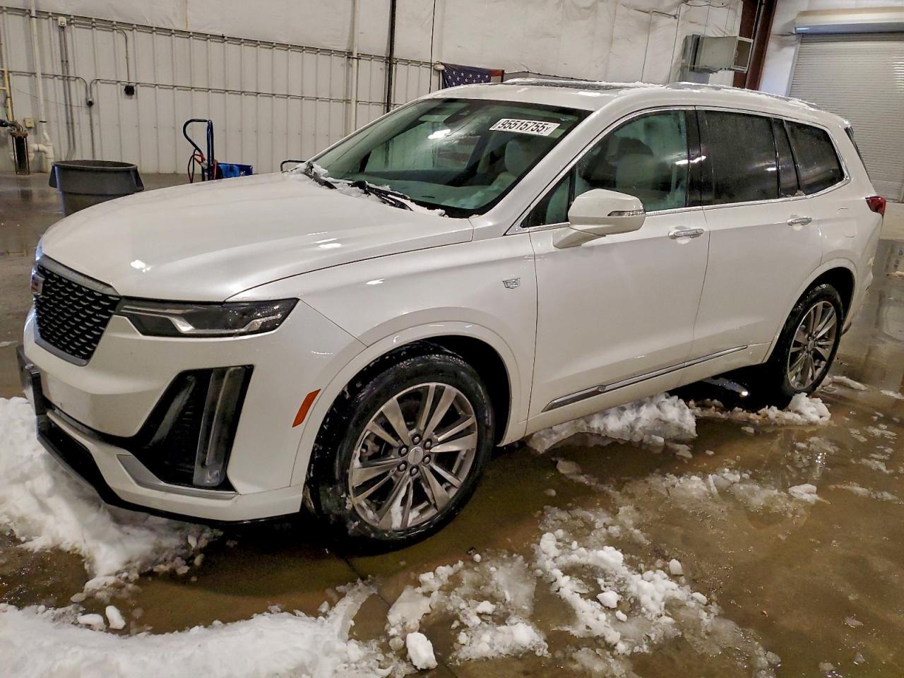 2021 CADILLAC XT6