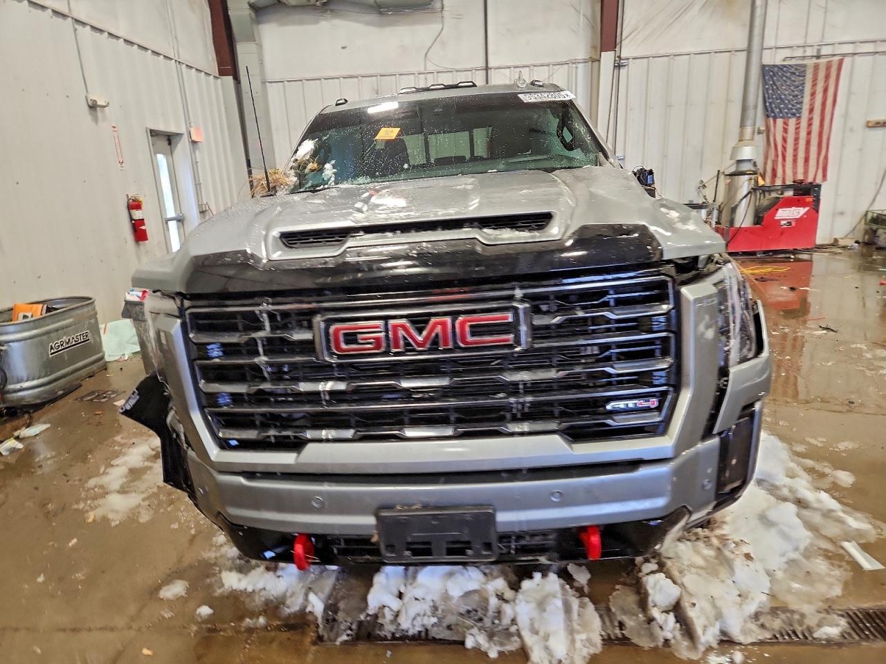 2024 GMC Sierra