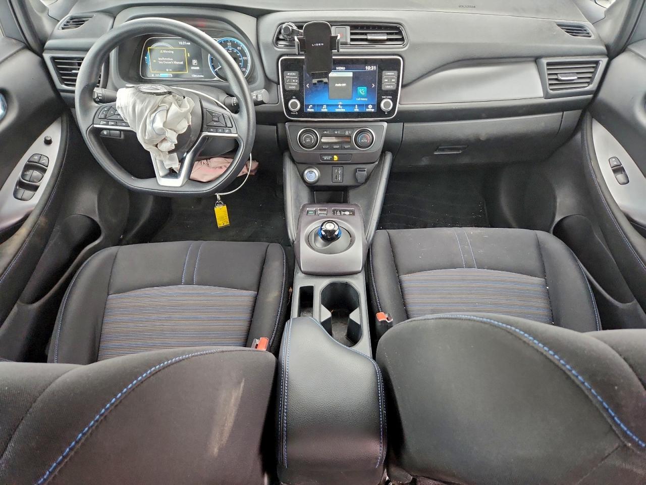 2025 NISSAN LEAF