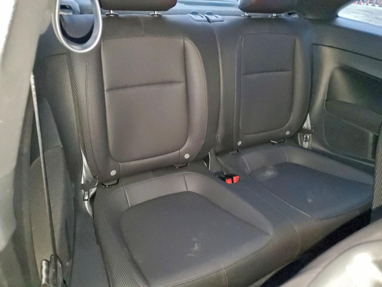 2016 VOLKSWAGEN Beetle