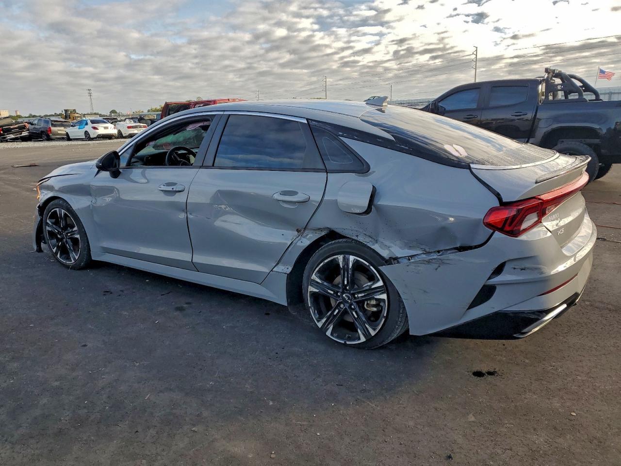 2024 KIA K5