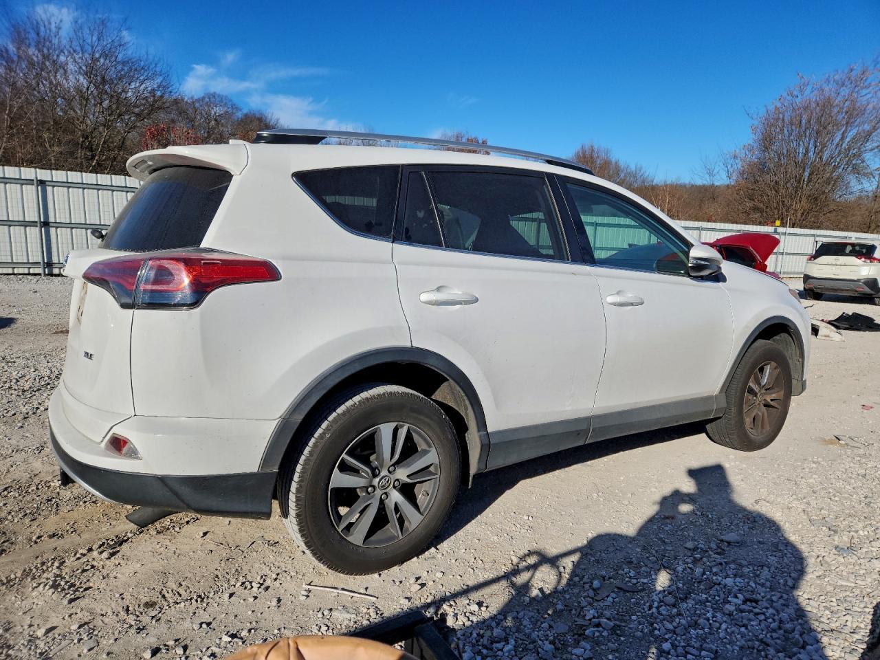 2016 TOYOTA RAV4