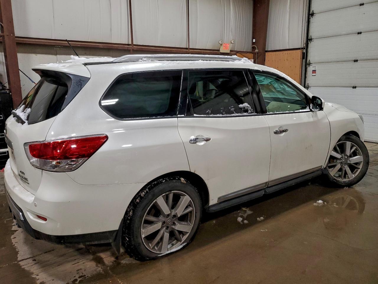 2016 NISSAN PATHFINDER