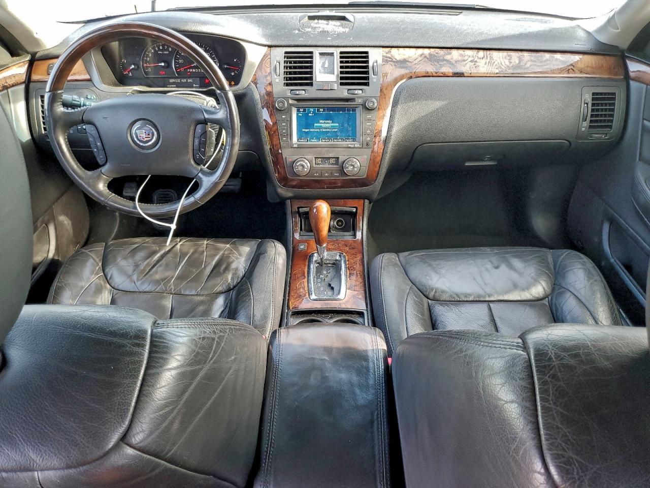 2010 CADILLAC DTS
