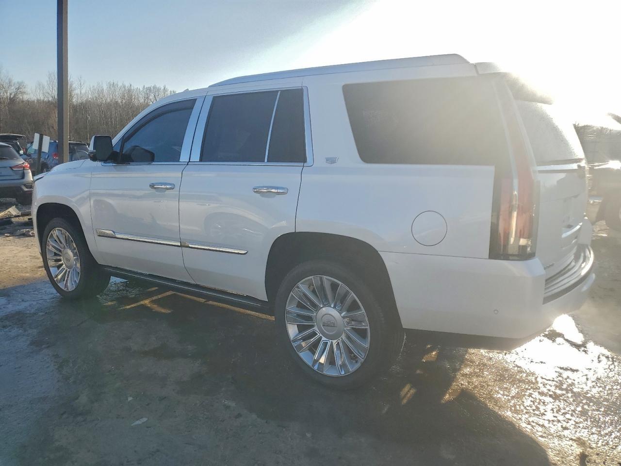2017 CADILLAC ESCALADE