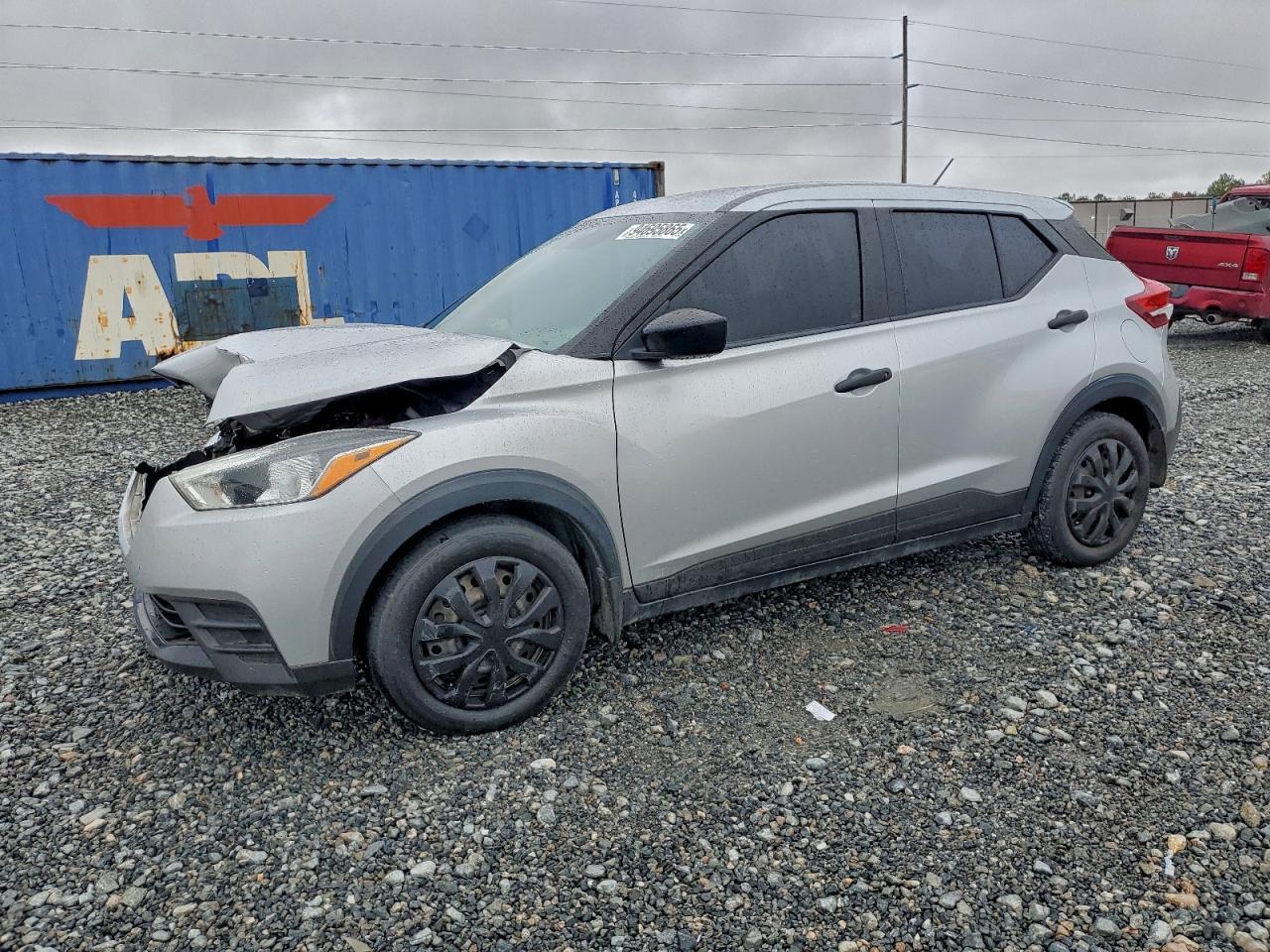 2020 NISSAN KICKS