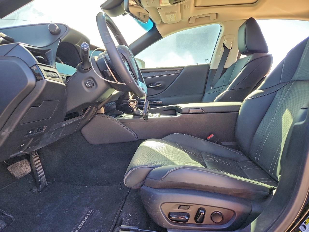 2024 LEXUS ES 300H