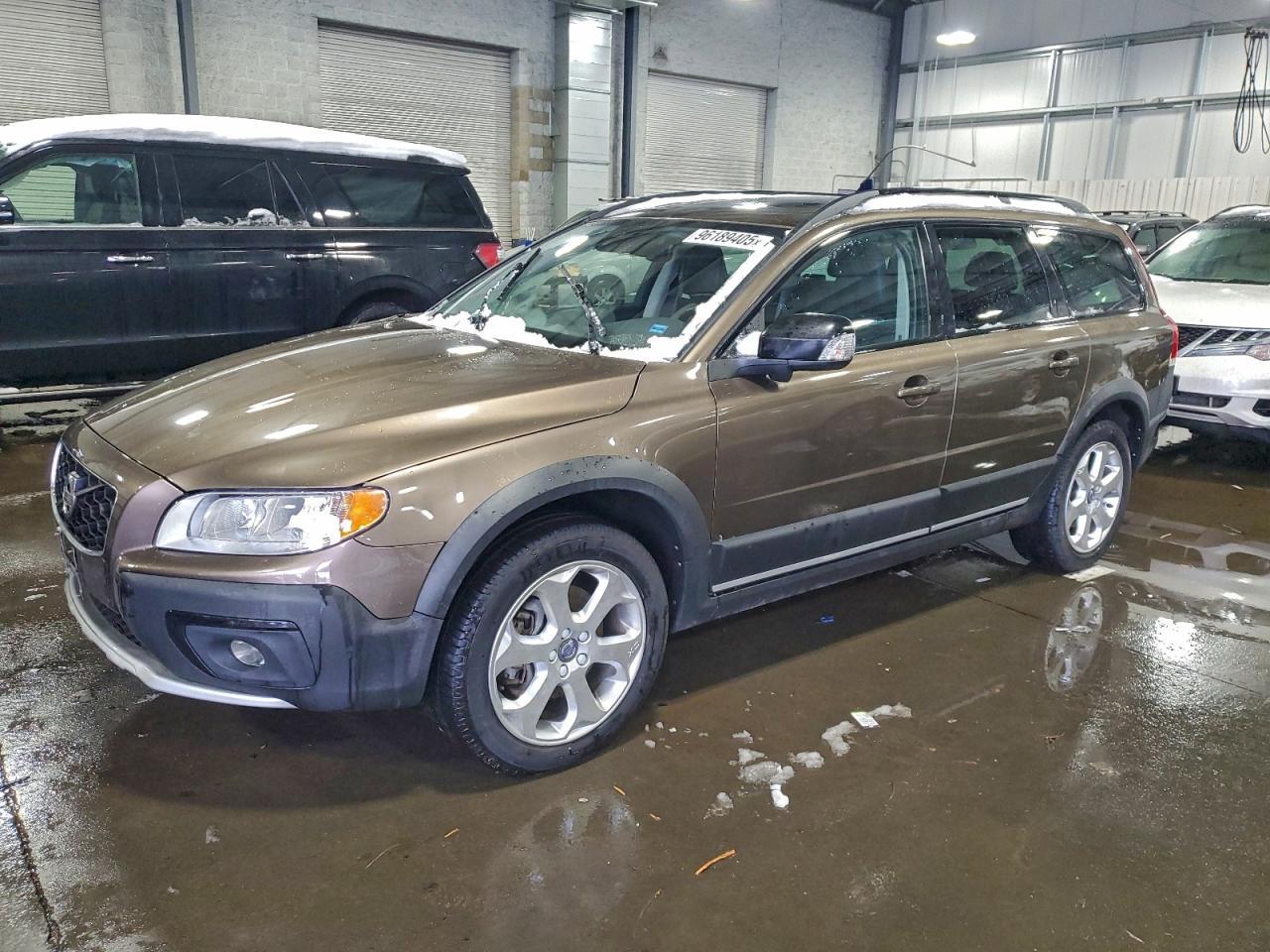 2016 VOLVO XC70