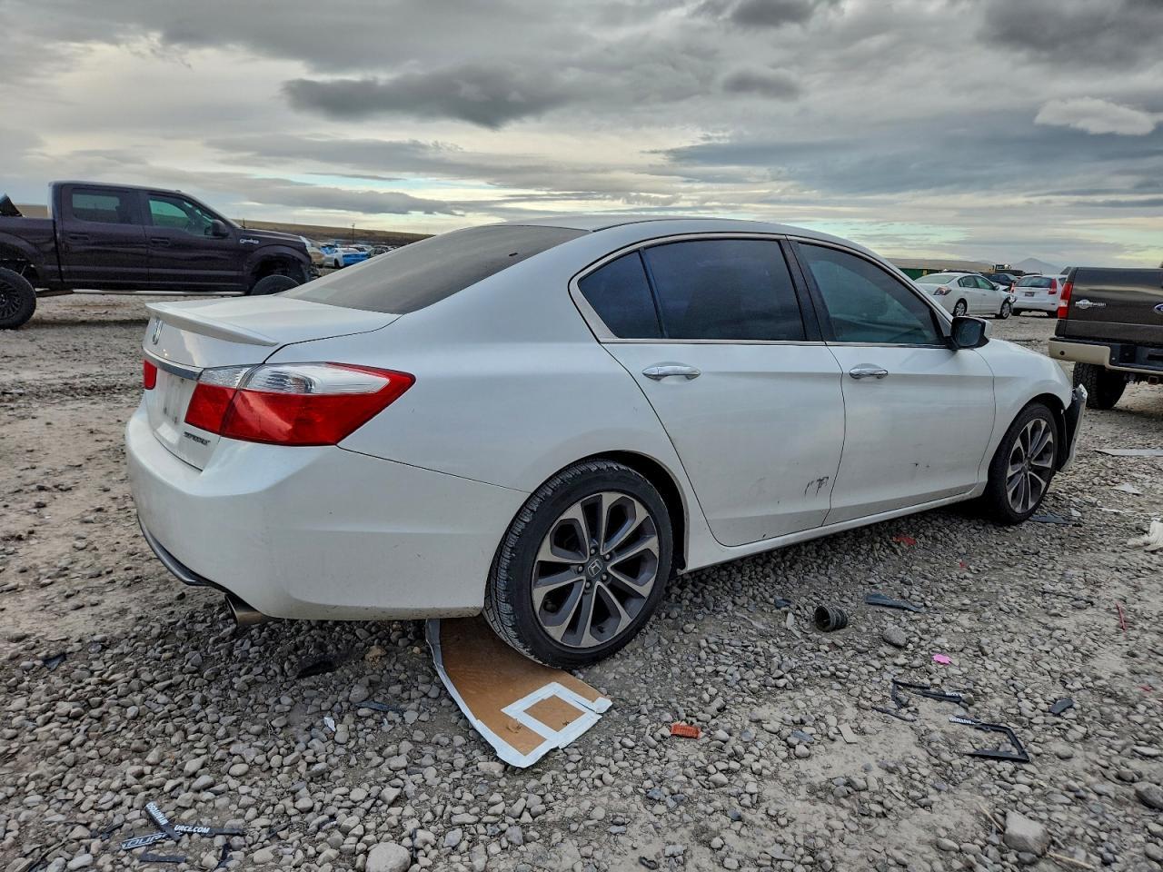 2015 HONDA ACCORD