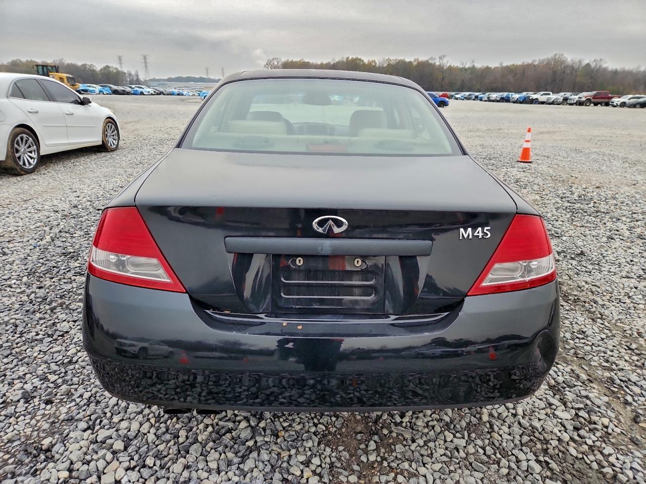2003 INFINITI M45