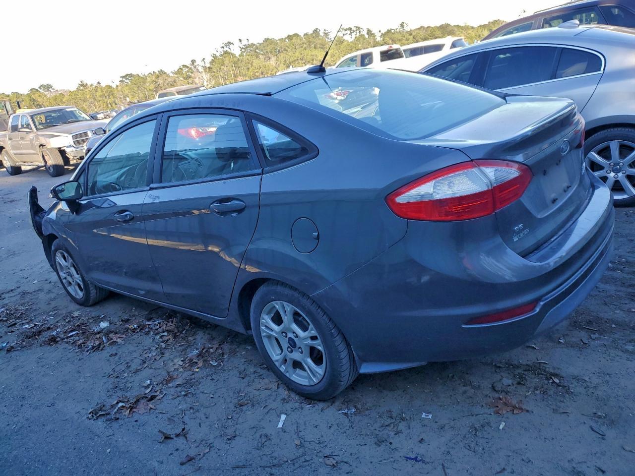 2016 FORD Fiesta