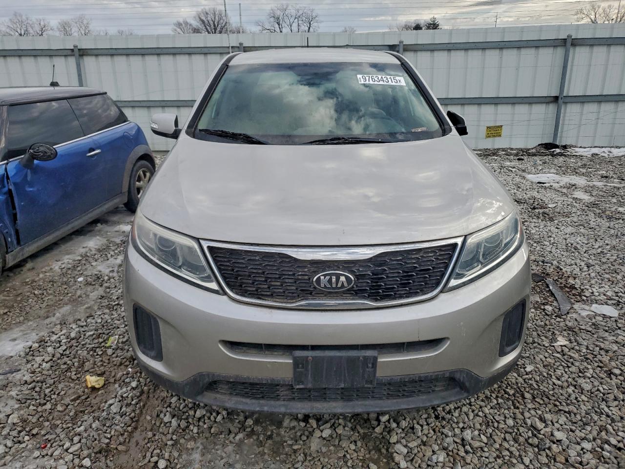 2015 KIA SORENTO