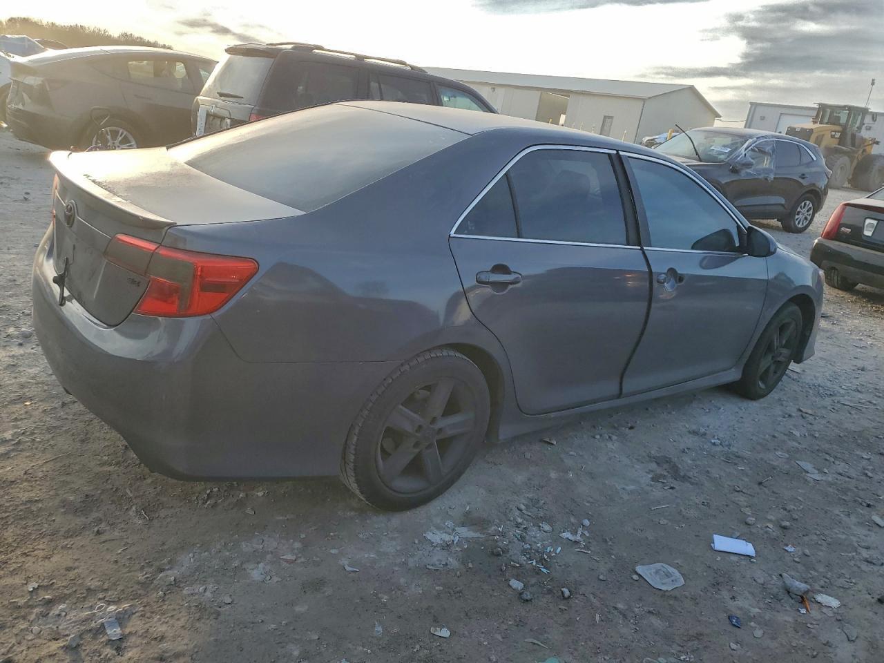 2013 TOYOTA CAMRY