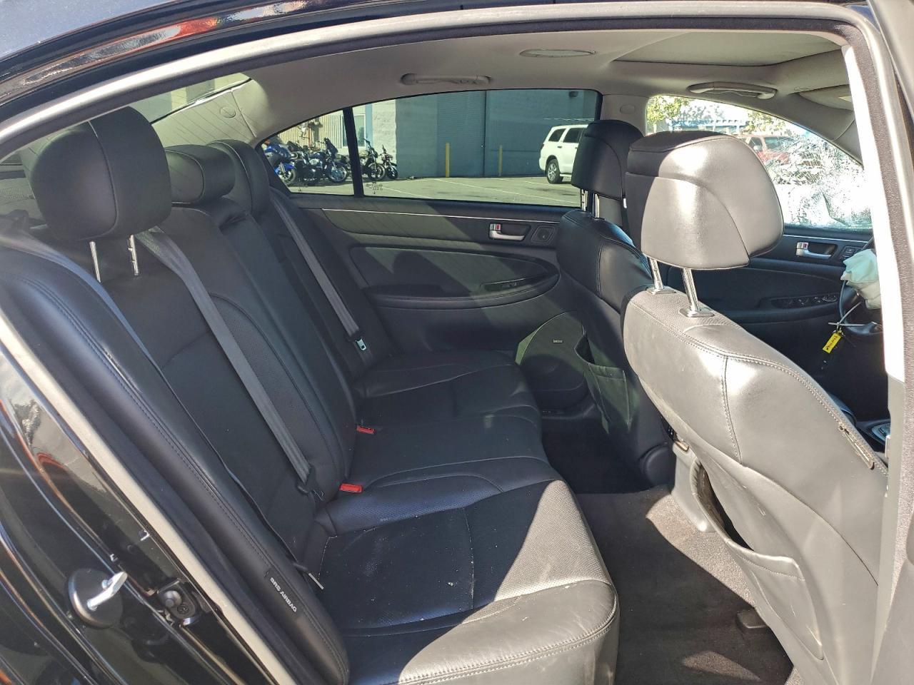 2012 HYUNDAI GENESIS