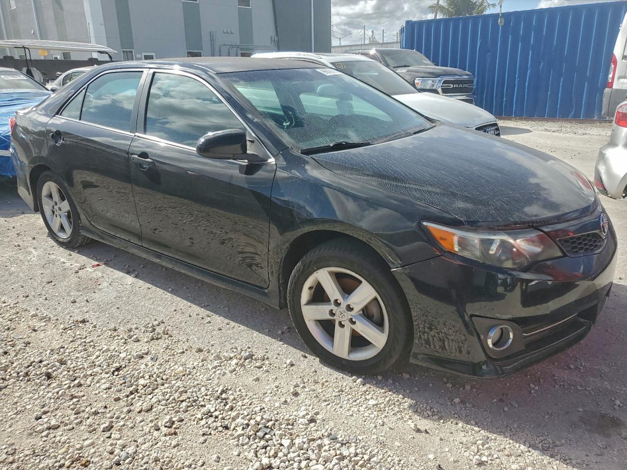 2012 TOYOTA CAMRY