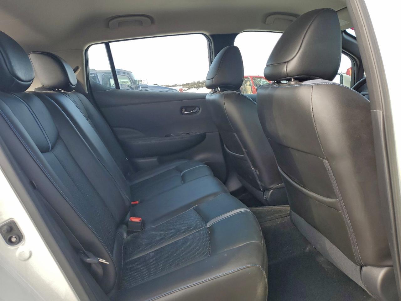 2019 NISSAN LEAF