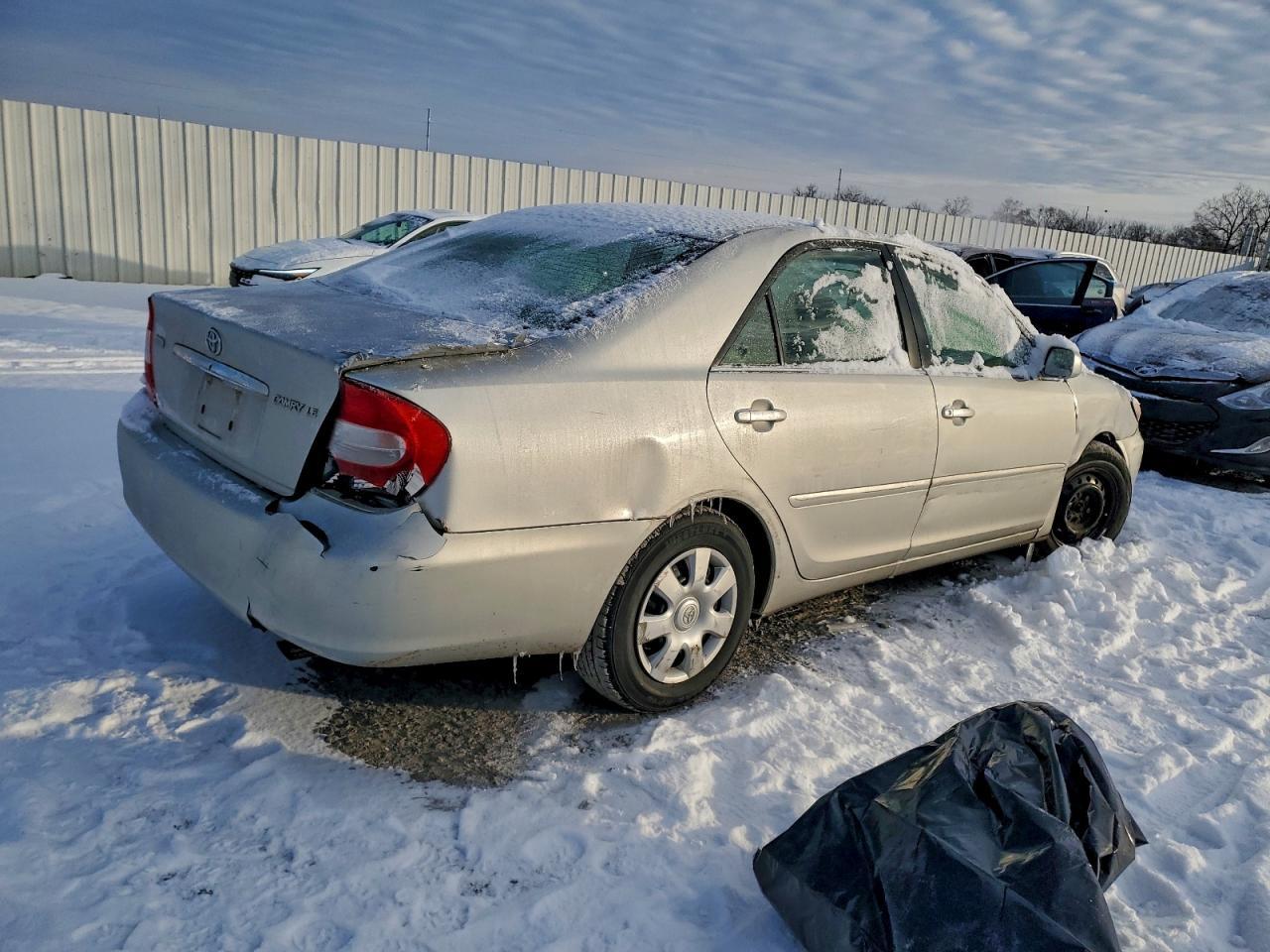 2004 TOYOTA CAMRY