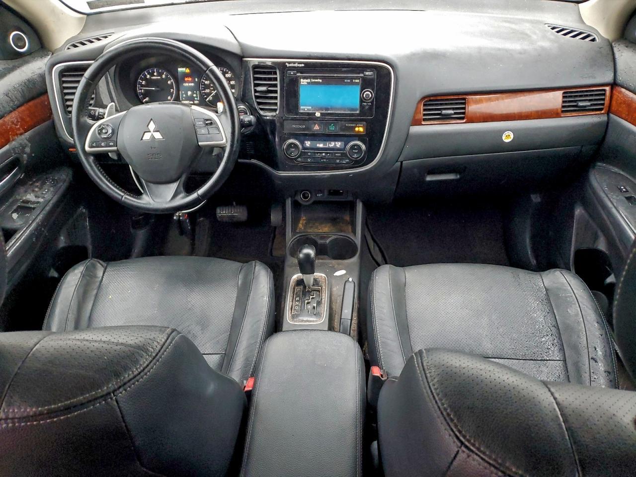 2015 MITSUBISHI outlander