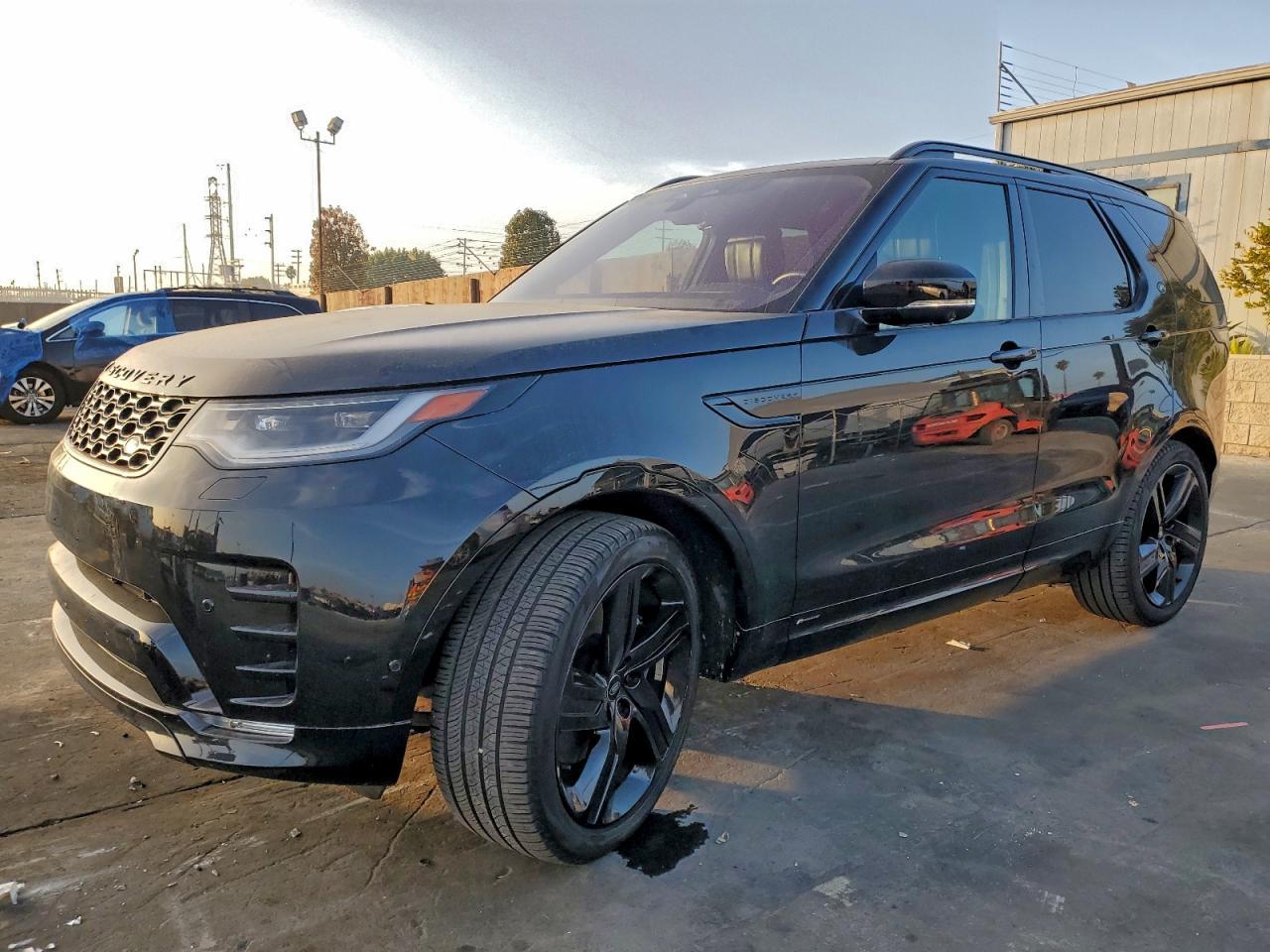 2022 LAND ROVER Discovery