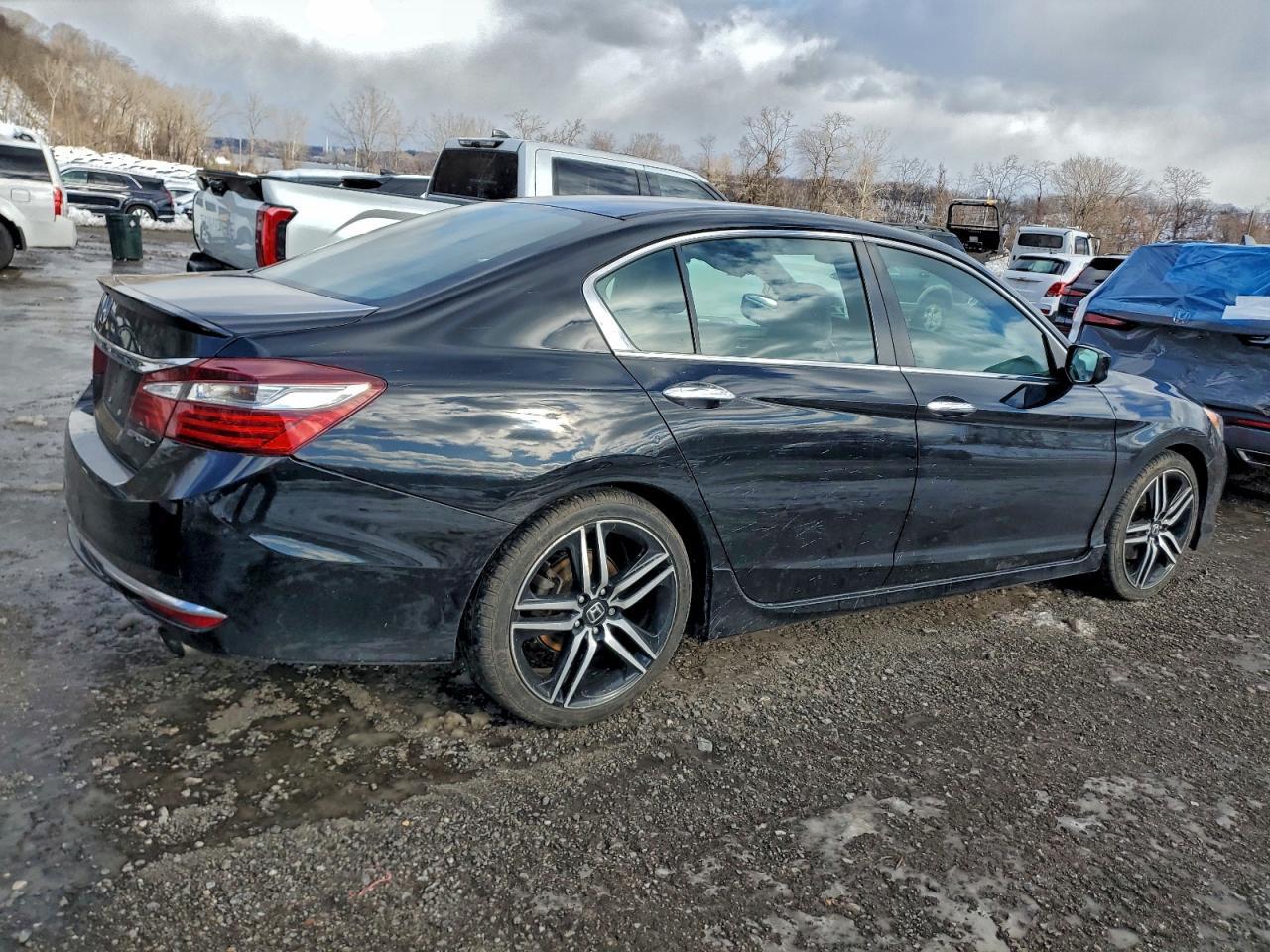2017 HONDA ACCORD