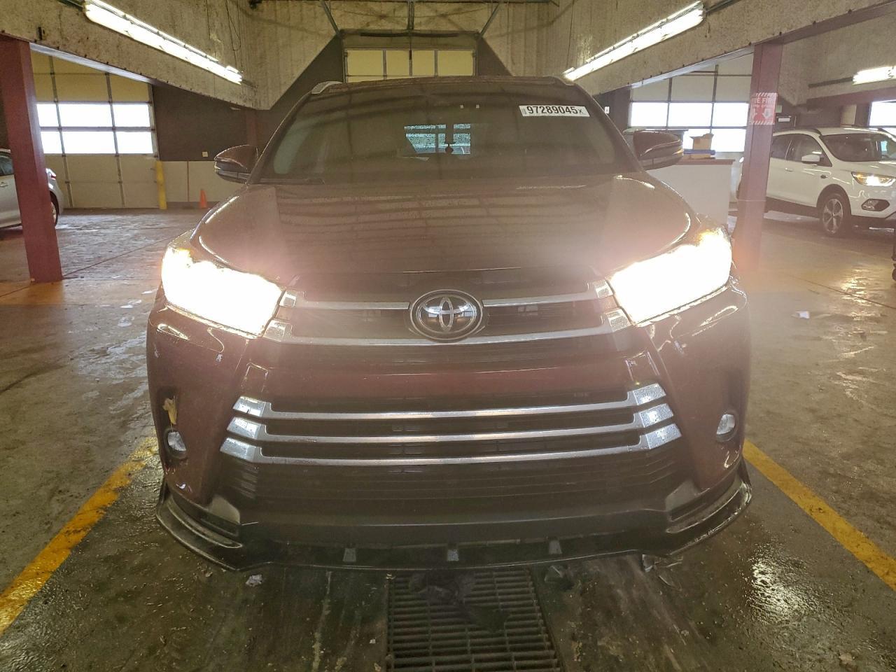2019 TOYOTA HIGHLANDER