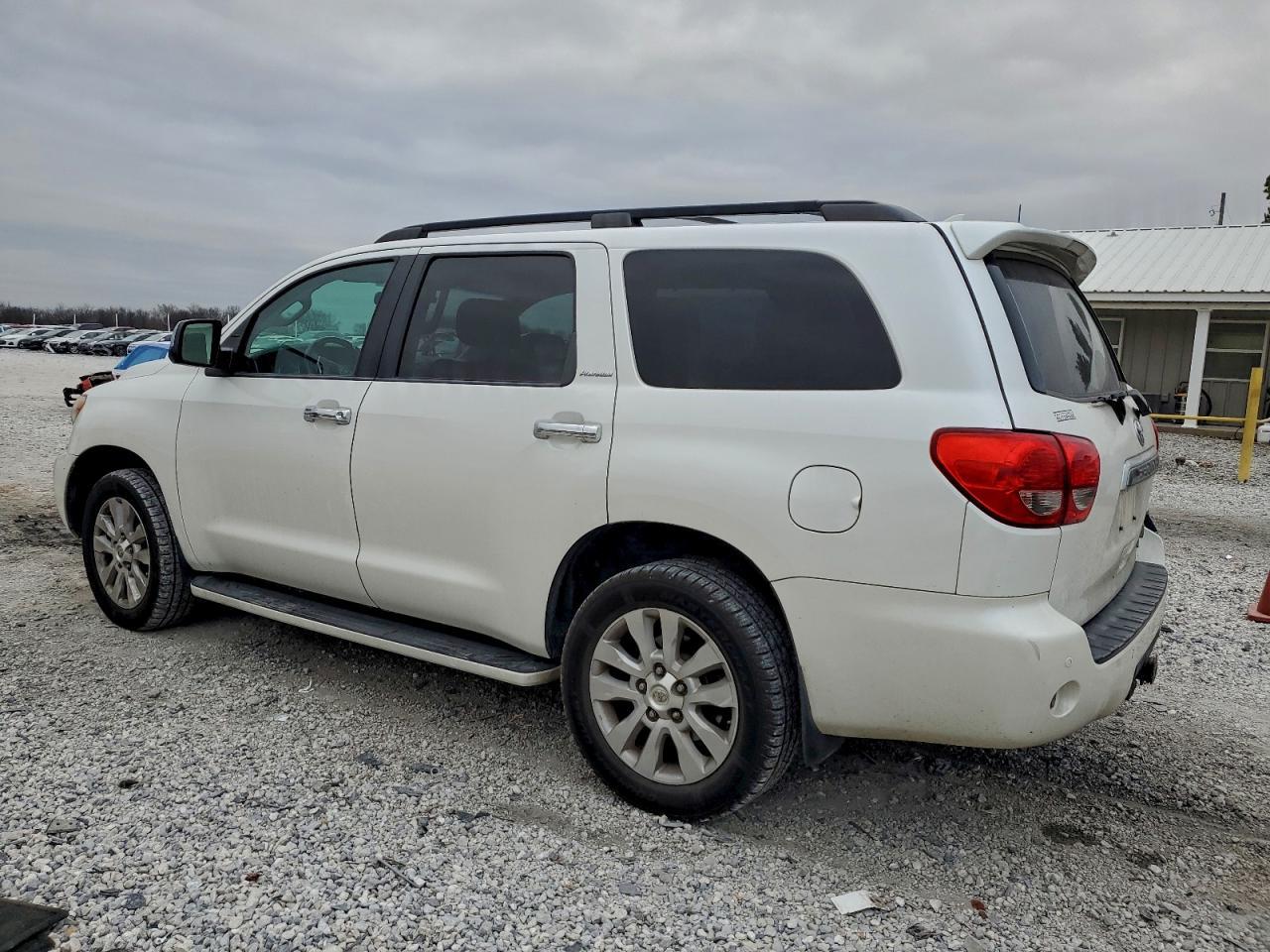 2015 TOYOTA Sequoia