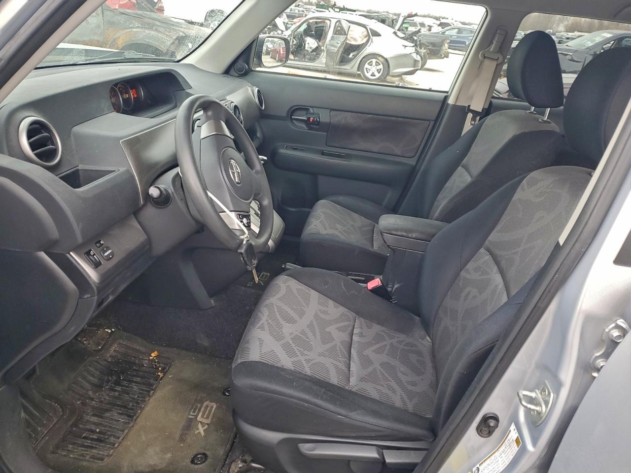 2013 TOYOTA SCION