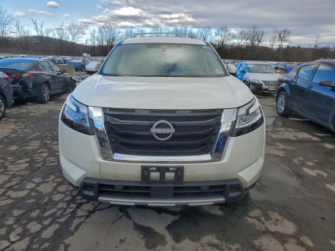 2024 NISSAN PATHFINDER