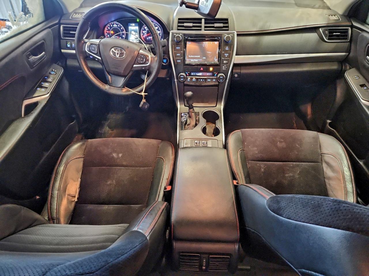 2015 TOYOTA CAMRY