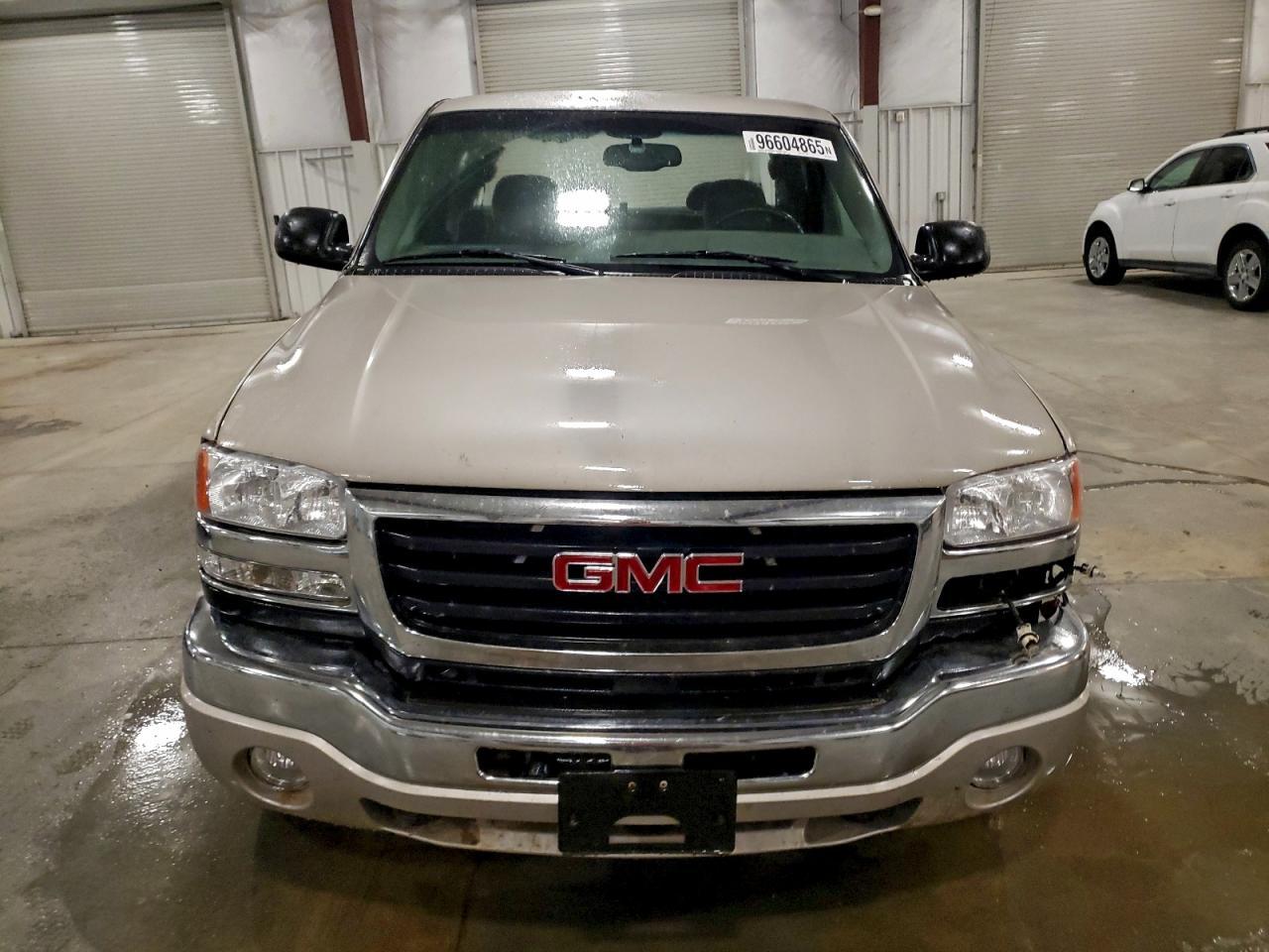 2005 GMC Sierra