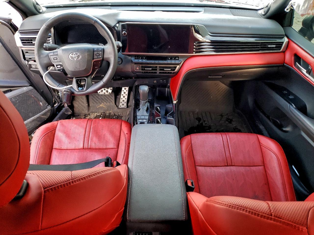 2025 TOYOTA CAMRY