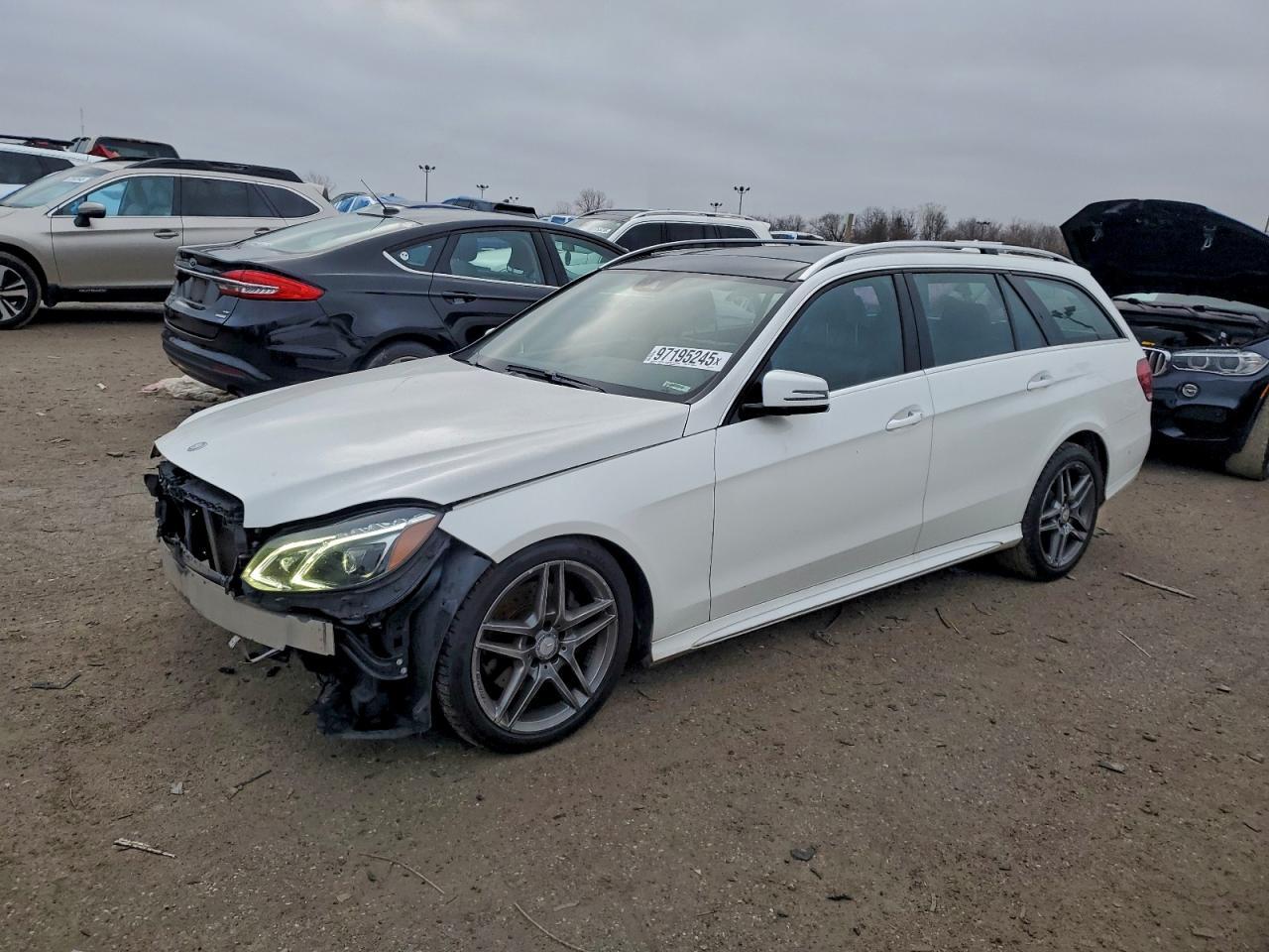 2016 MERCEDES-BENZ E-Class
