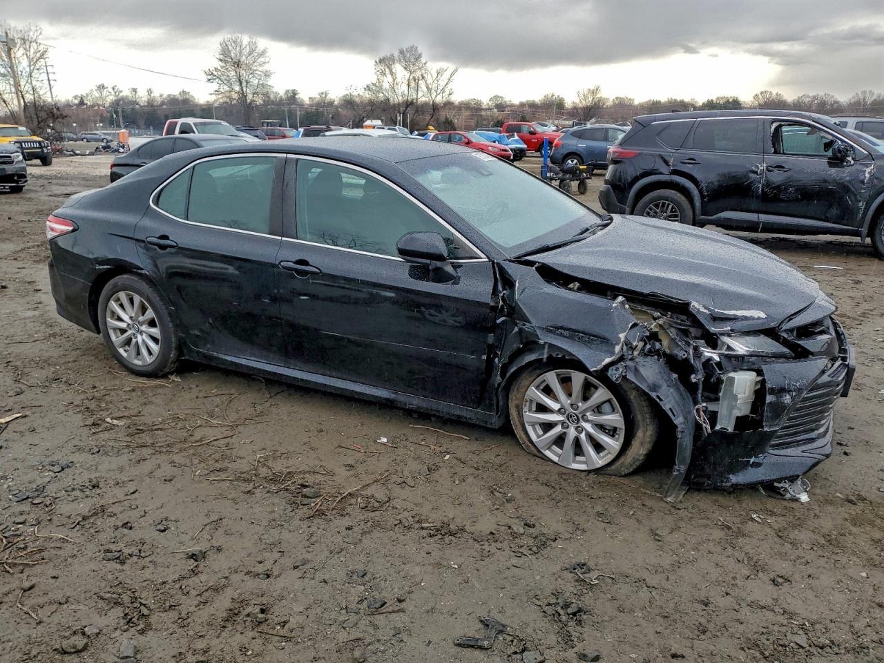 2018 TOYOTA CAMRY