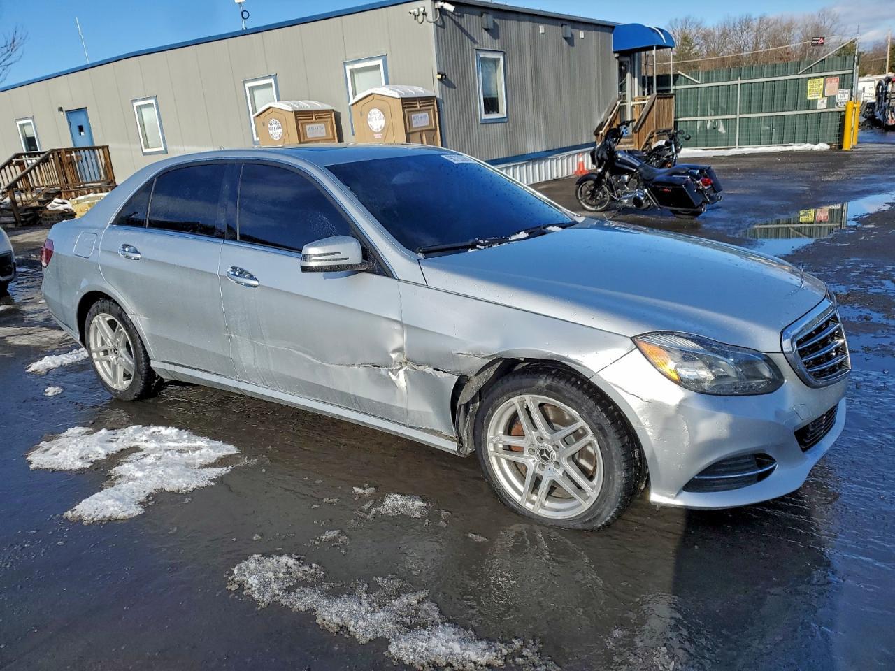 2014 MERCEDES-BENZ E-Class