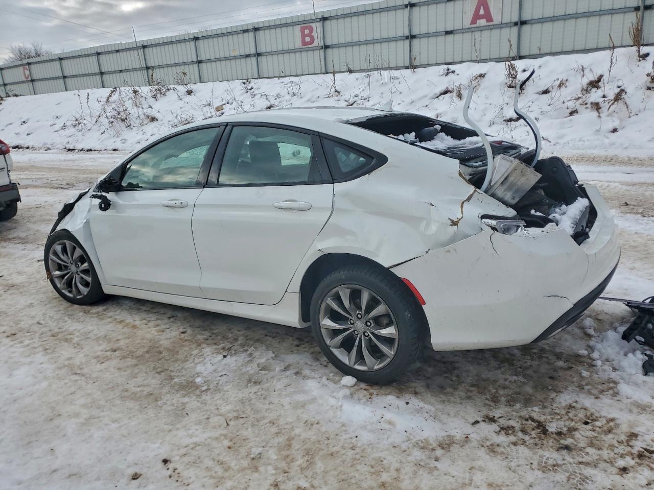 2015 CHRYSLER 200