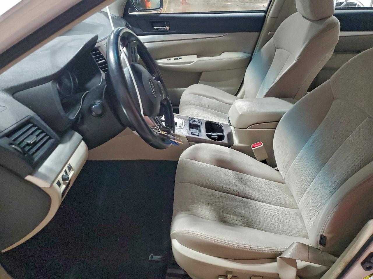 2013 SUBARU Legacy