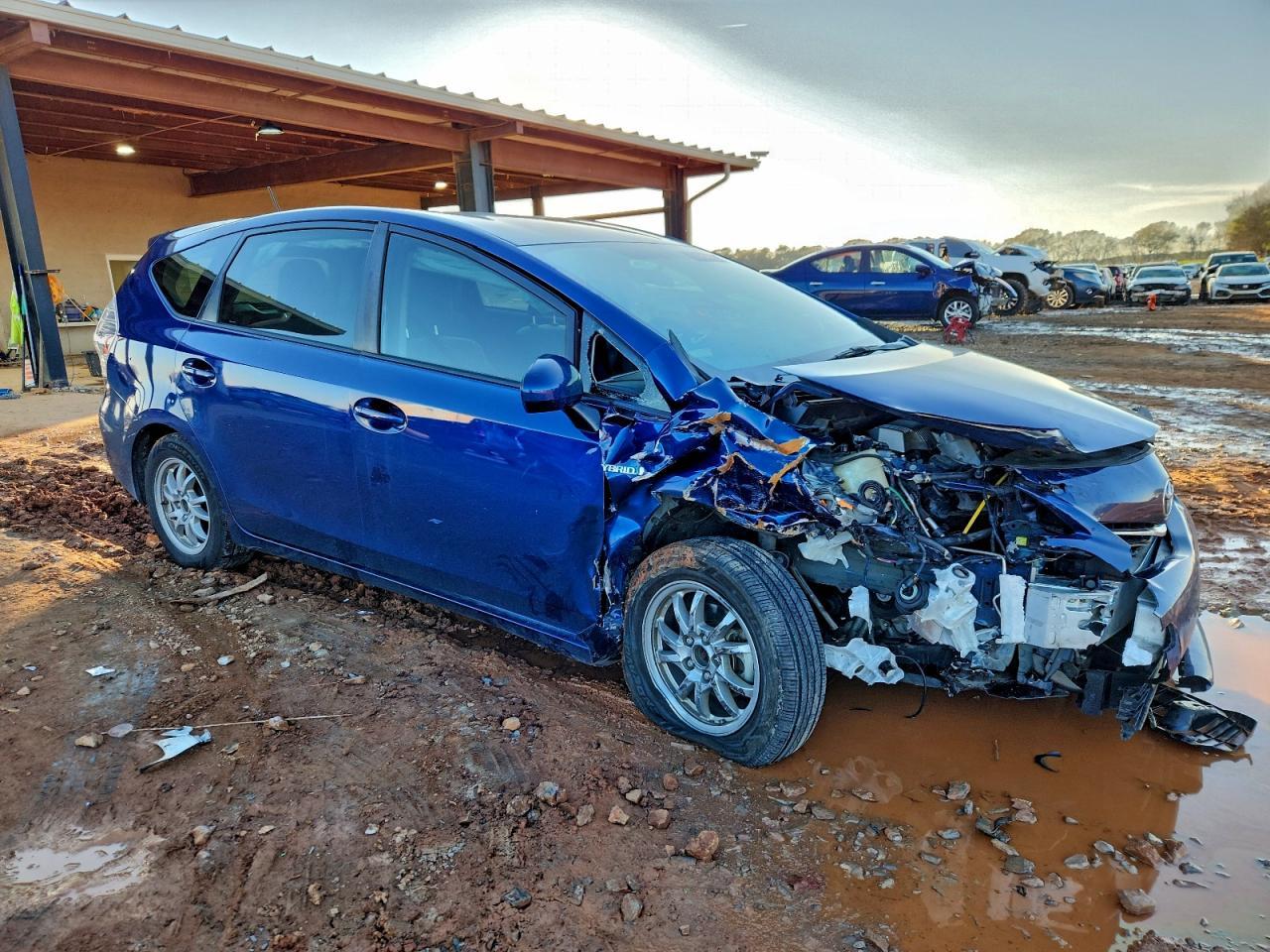 2013 TOYOTA PRIUS V