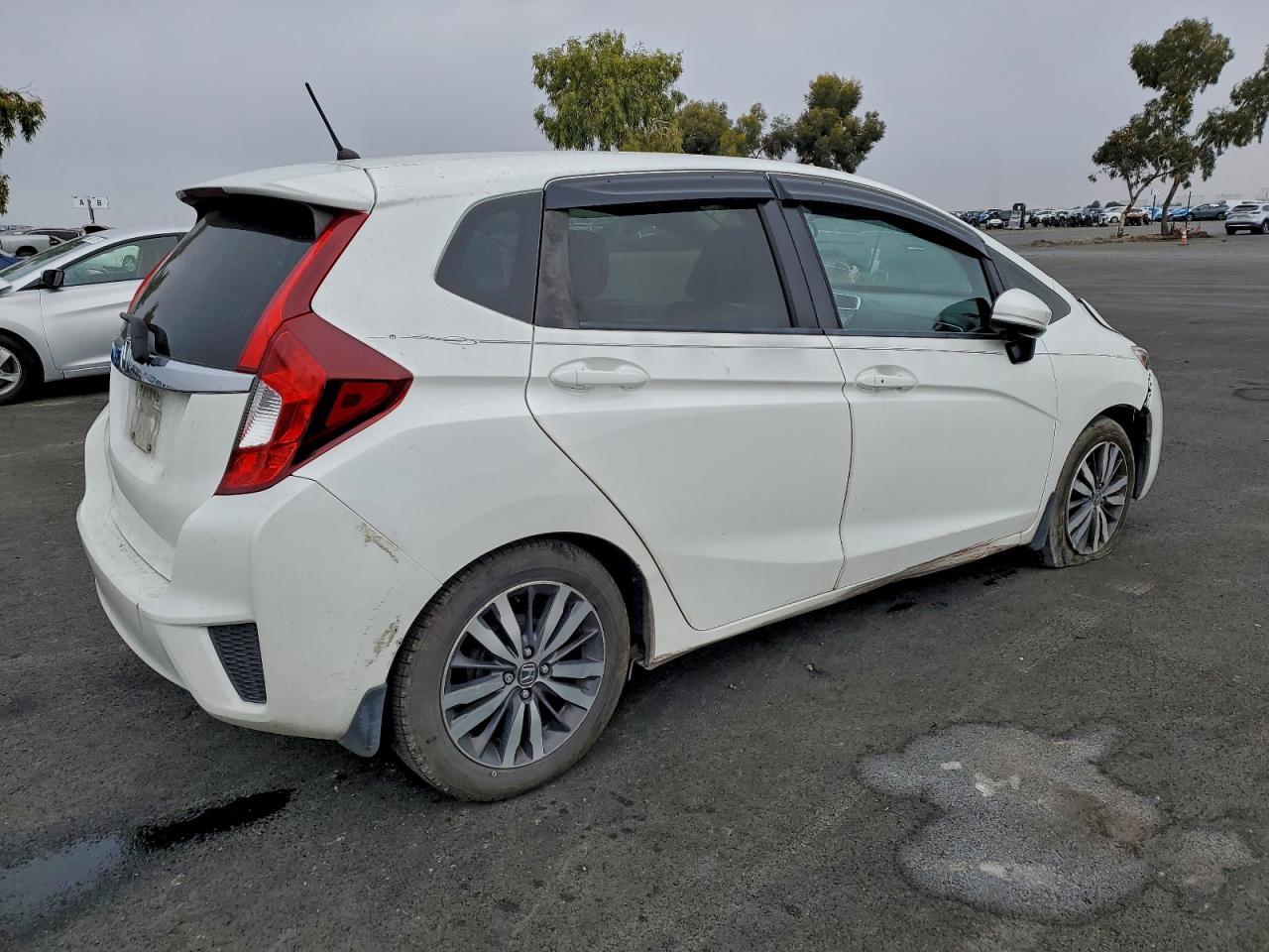 2016 HONDA FIT