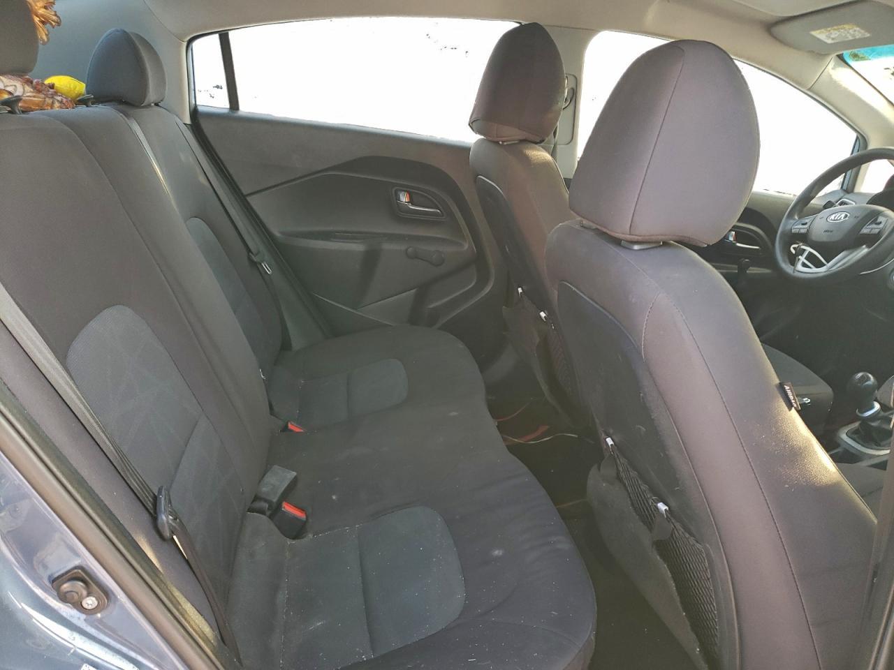 2016 KIA RIO