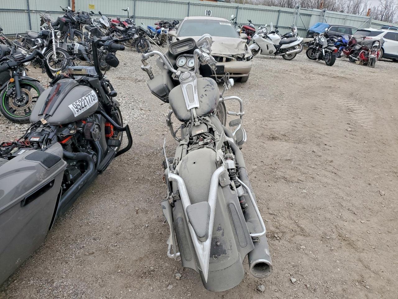 2010 HARLEY-DAVIDSON FLTRX