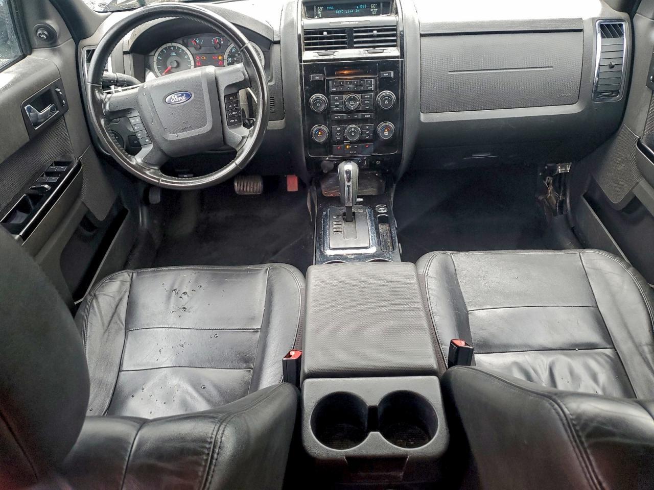 2011 FORD ESCAPE
