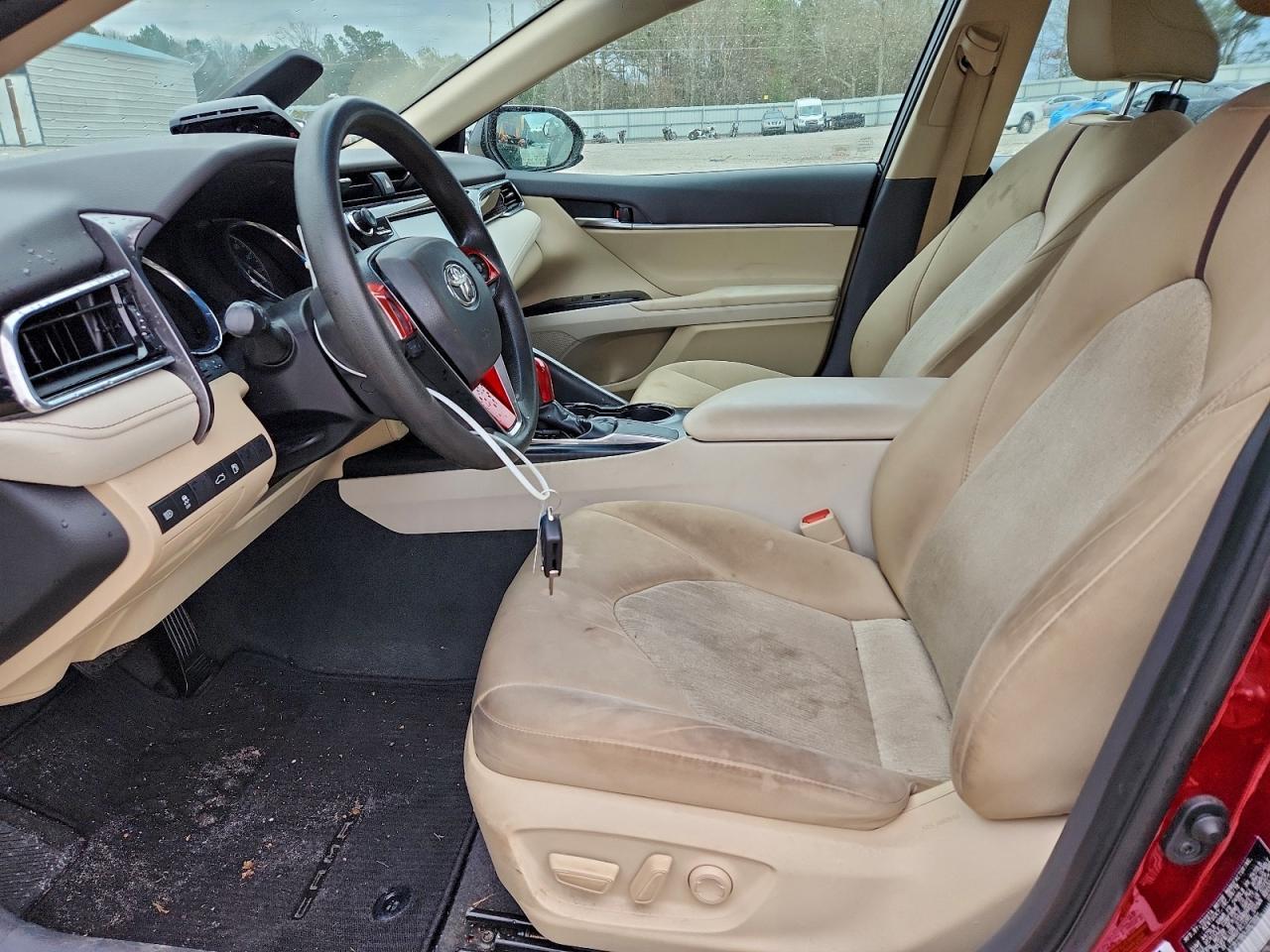 2018 TOYOTA CAMRY