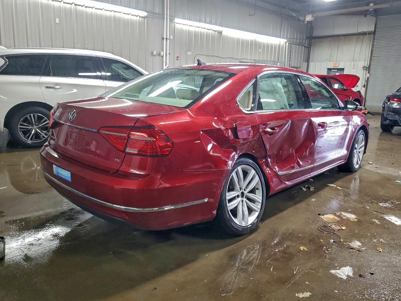 2016 VOLKSWAGEN Passat