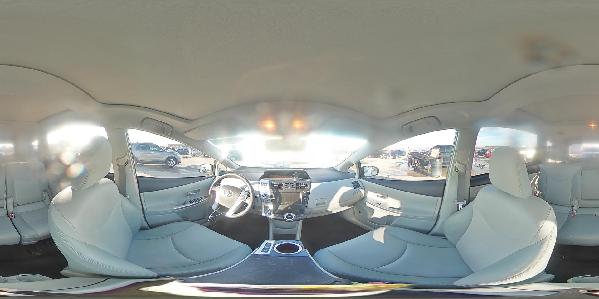 2012 TOYOTA PRIUS V