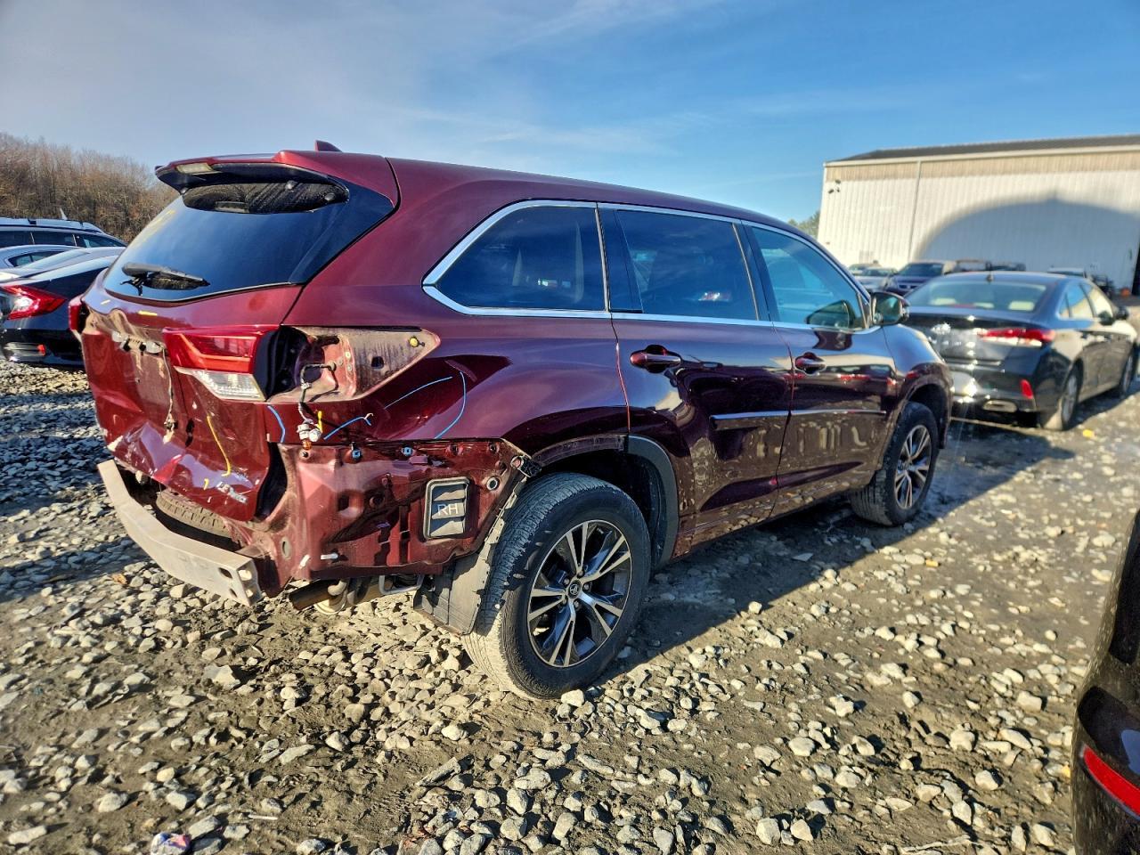 2017 TOYOTA HIGHLANDER